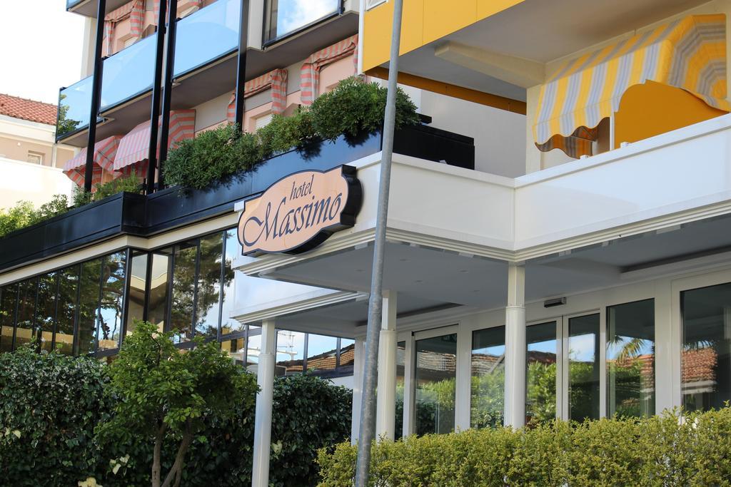 Hotel Massimo Riccione Exterior photo