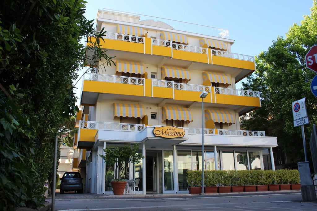 Hotel Massimo Riccione Exterior photo